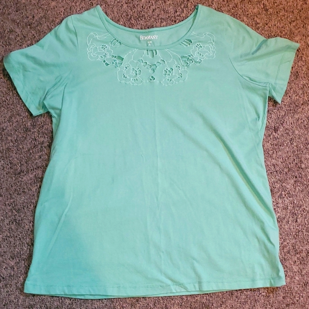 Roaman's Mint Green Neck Cutout detail tshirt Large